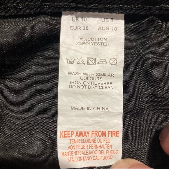 PRETTY LITTLE THING Sz 6 Washed Black Slashed  Knee Long Straight Leg Jeans - Picture 12 of 14